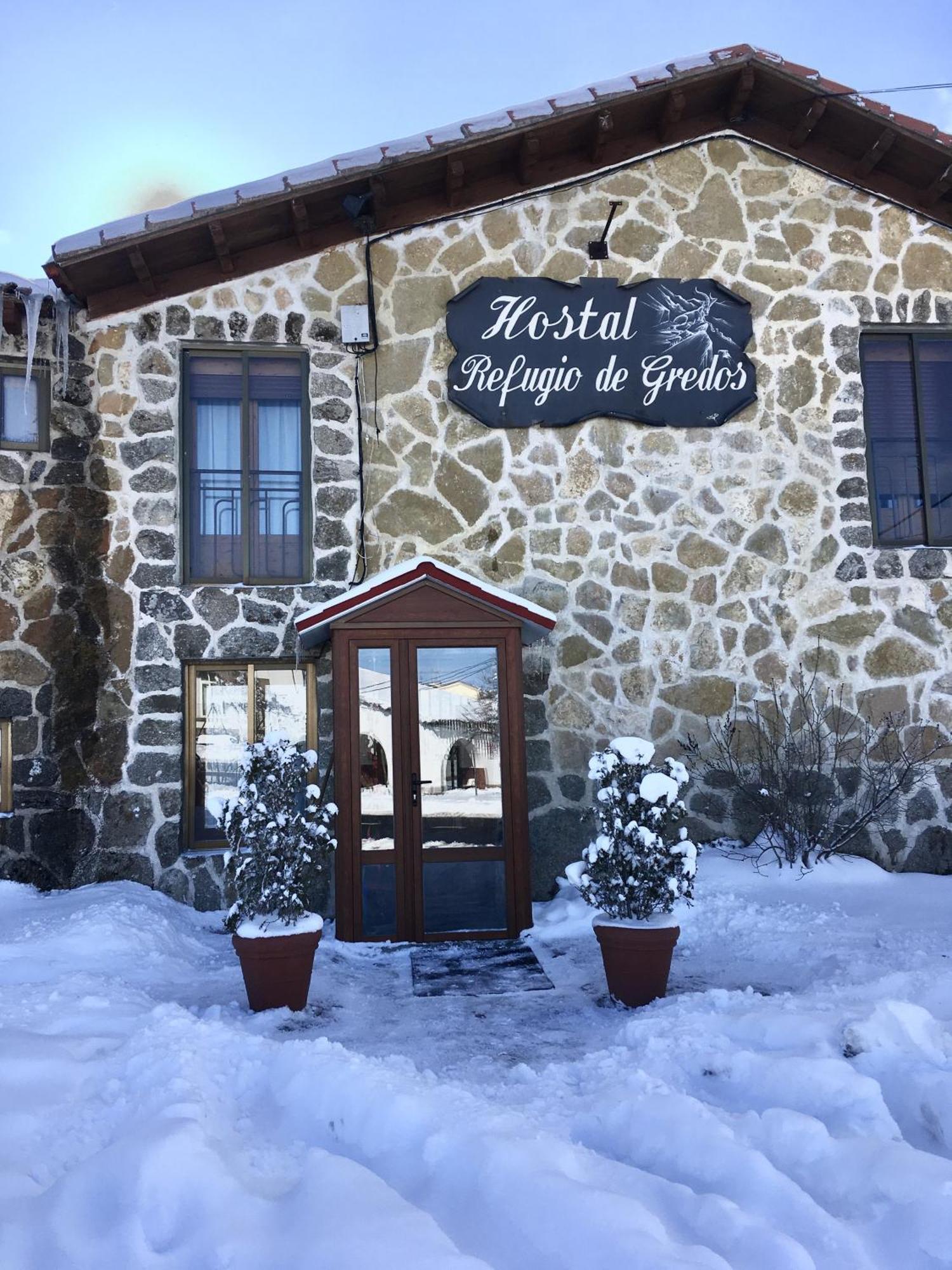 Hostal Refugio De Gredos Navarredonda de Gredos Exterior photo